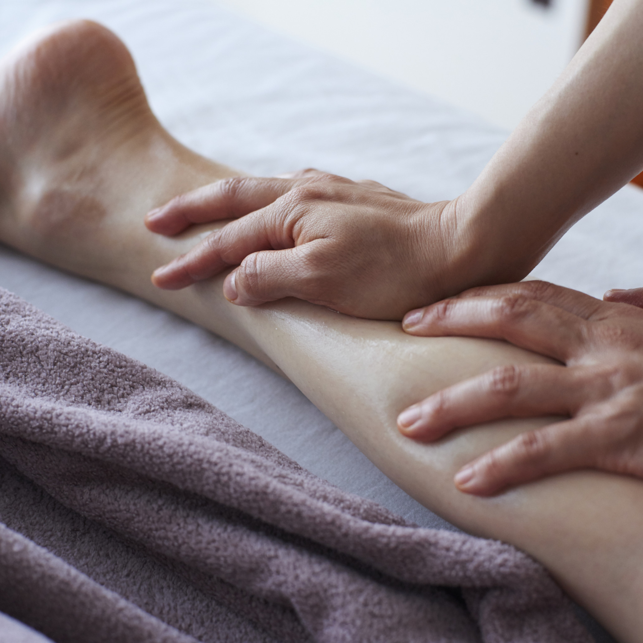 Esalen Massage（エサレンボディワーク / マッサージ） | Llatree